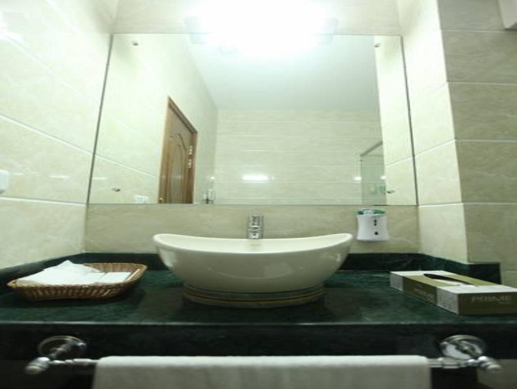 Modi Hotel & Resorts Pinjaur المظهر الخارجي الصورة